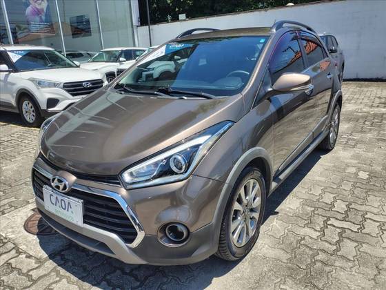 HYUNDAI HB20X 1.6 16V PREMIUM FLEX 4P AUTOMÁTICO HYUNDAI HB20X 1.6 16V PREMIUM FLEX 4P AUTOMÁTICO